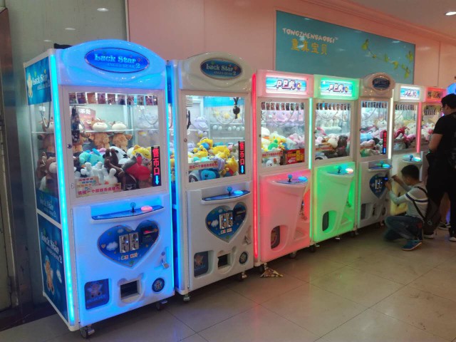 抓娃娃机